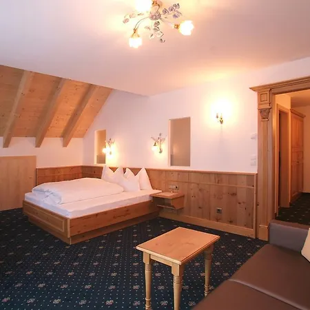 Fatlar Hotel
